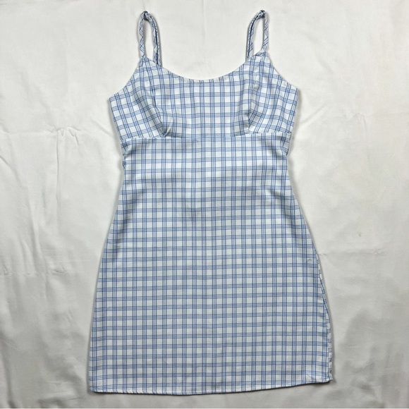 Brandy Melville Colleen Dress - Picture 11 of 11